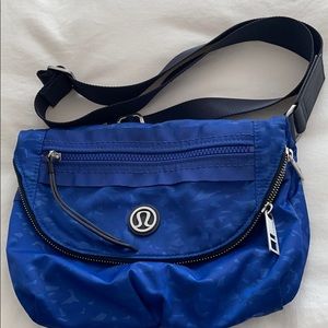 Blue Lululemon bag - good condition!